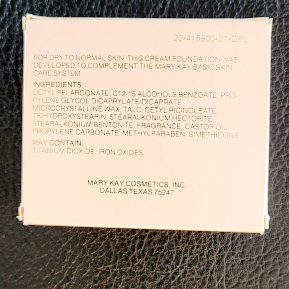 NIB Vintage Mary Kay Day Radiance Cream Foundation ROSE BEIGE 0066 .50 oz - Picture 4 of 4